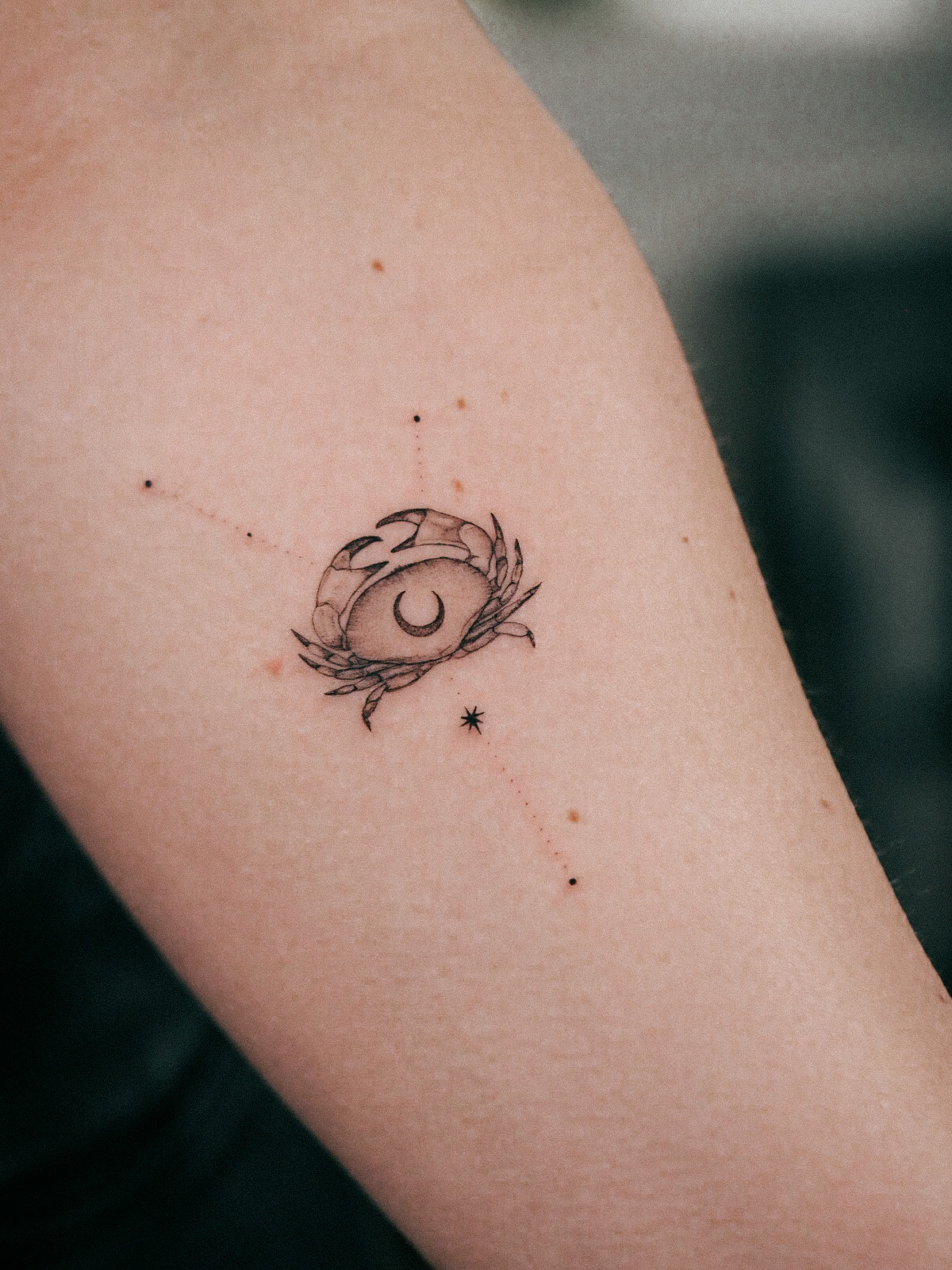 Cancer zodiac tattoo by Alina BUNAMI INK