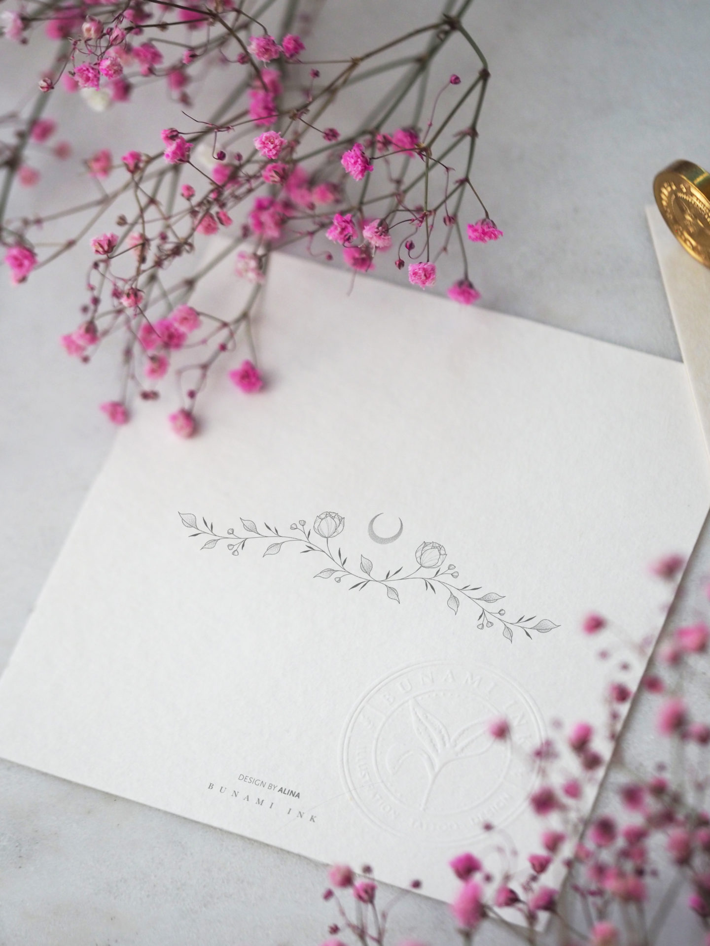 Tiny peony & moon bracelet by Alina BUNAMI INK 2022-04-06