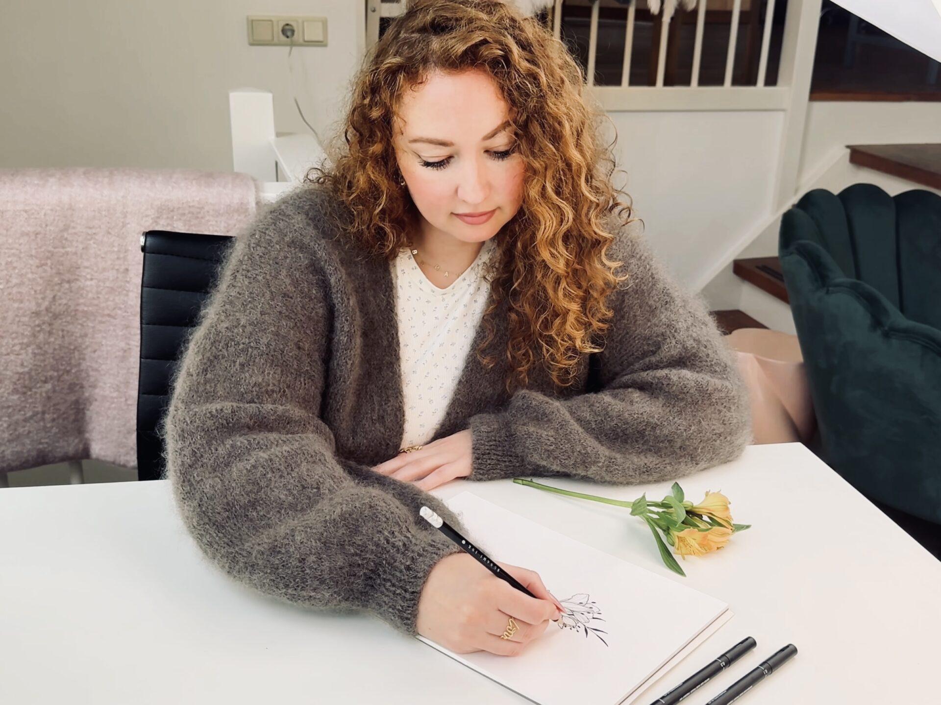 Alina BUNAMI INK – Drawing a Wanna Do Tattoo Design in Amsterdam